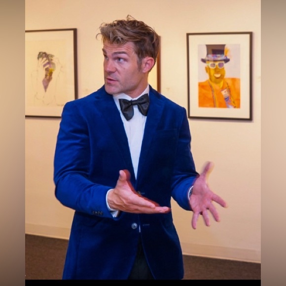 Like new blue velvet men’s 40r sport jacket, dinner jacket - Picture 7 of 10